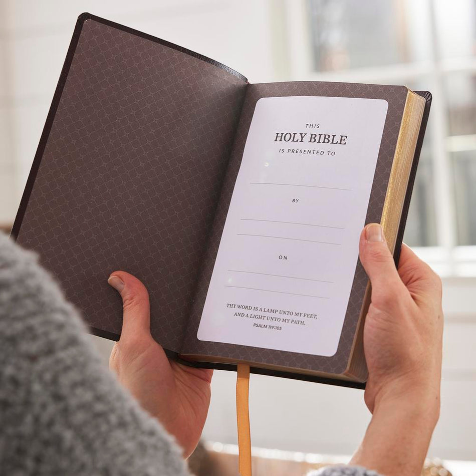 KJV Holy Bible, Value Ultra Thinline, Red Letter, Comfort Print – Leathersoft™, Black by HarperCollins, product view 2