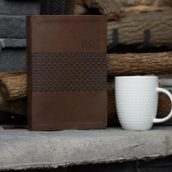 KJV Study Bible, Large Print, Red Letter Edition: Second Edition – Leathersoft™ Large Print, Earth Brown, product view 2