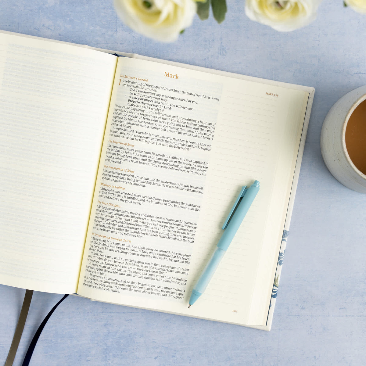 Notetaking Bible (CSB) - Large Print Edition by Broadman and Holman, product view 7