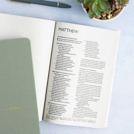 Outreach Bible (CSB) - Anglicised Edition by Broadman and Holman, product view 7