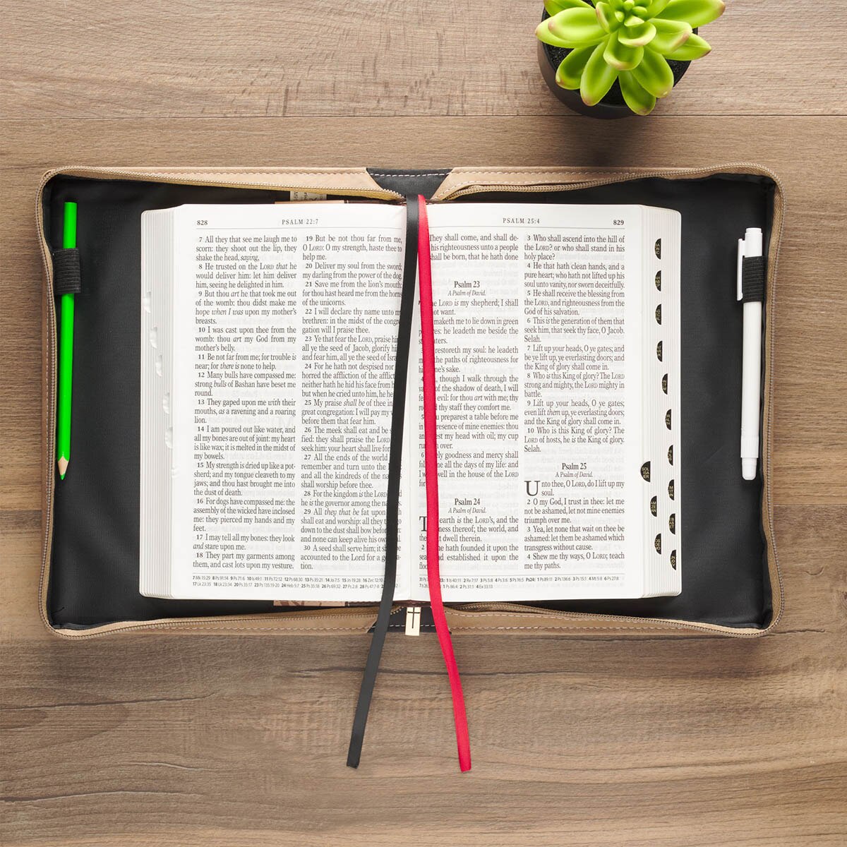 Thoughts I Think Towards You Pink Floral Bible Cover Jer29:11 (800161) by Christian Art Gifts, product view 5