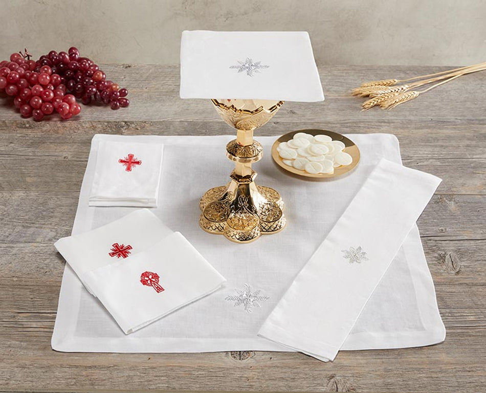 Chalice Pall with Red Celtic Cross | Linen/Cotton | 7 inch