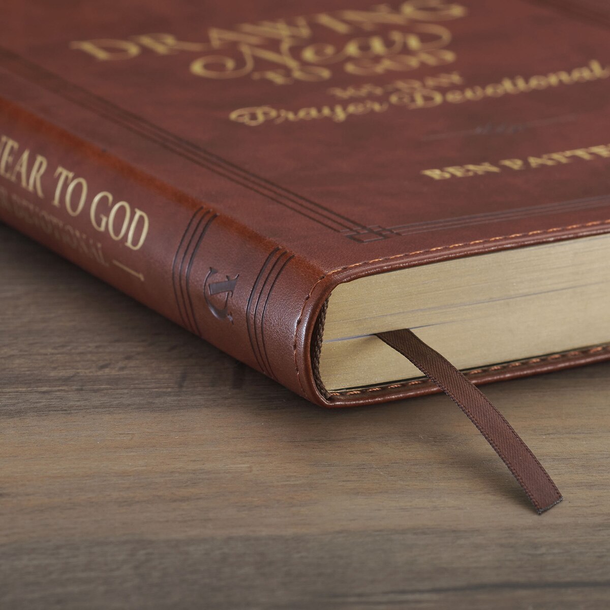Drawing Near to God Saddle Tan Faux Leather Prayer Devotional by Christian Art Gifts, product view 5