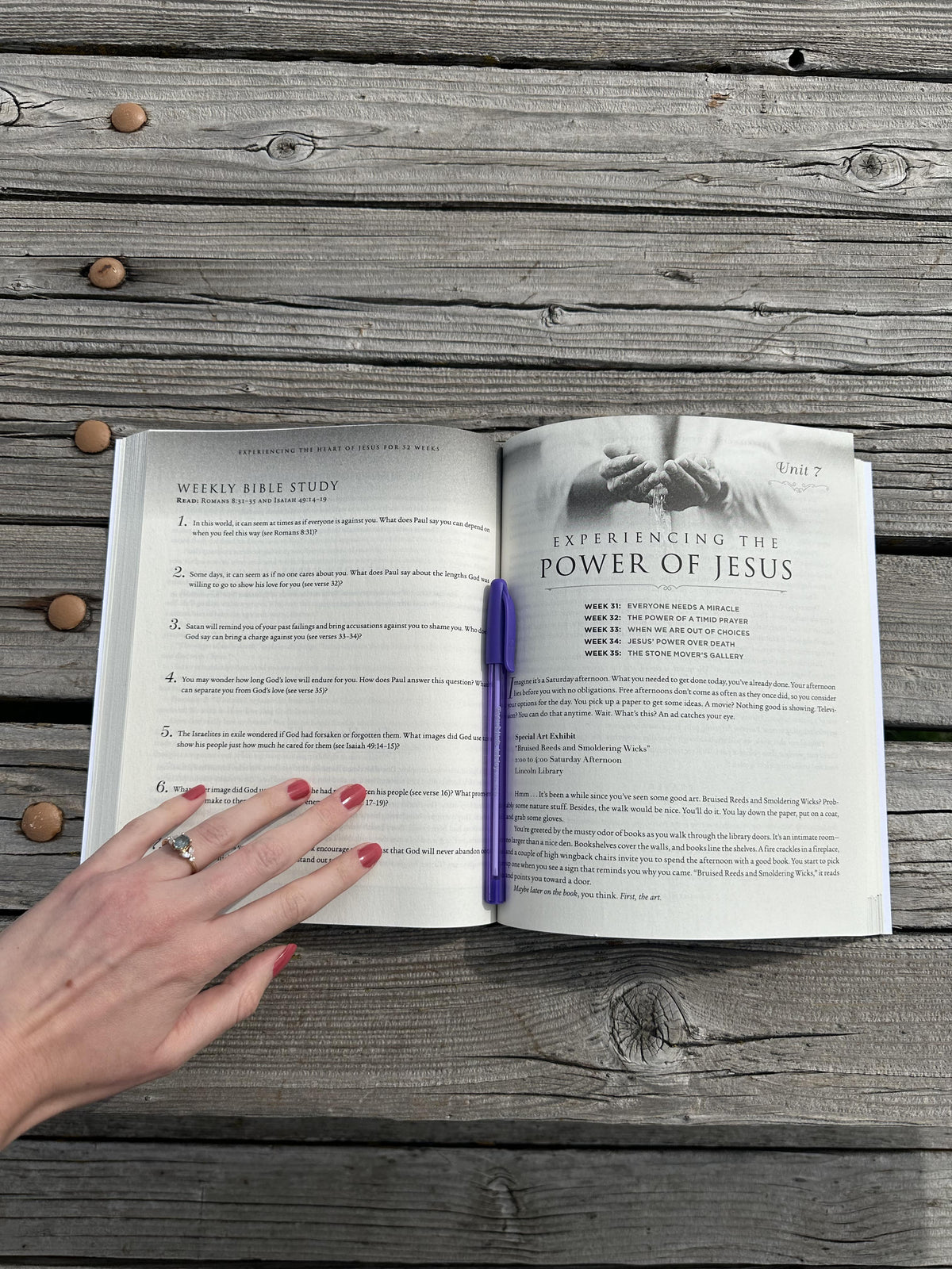 Experiencing the Heart of Jesus for 52 Weeks Revised and Updated: A Year-Long Bible Study by HarperCollins, product view 5