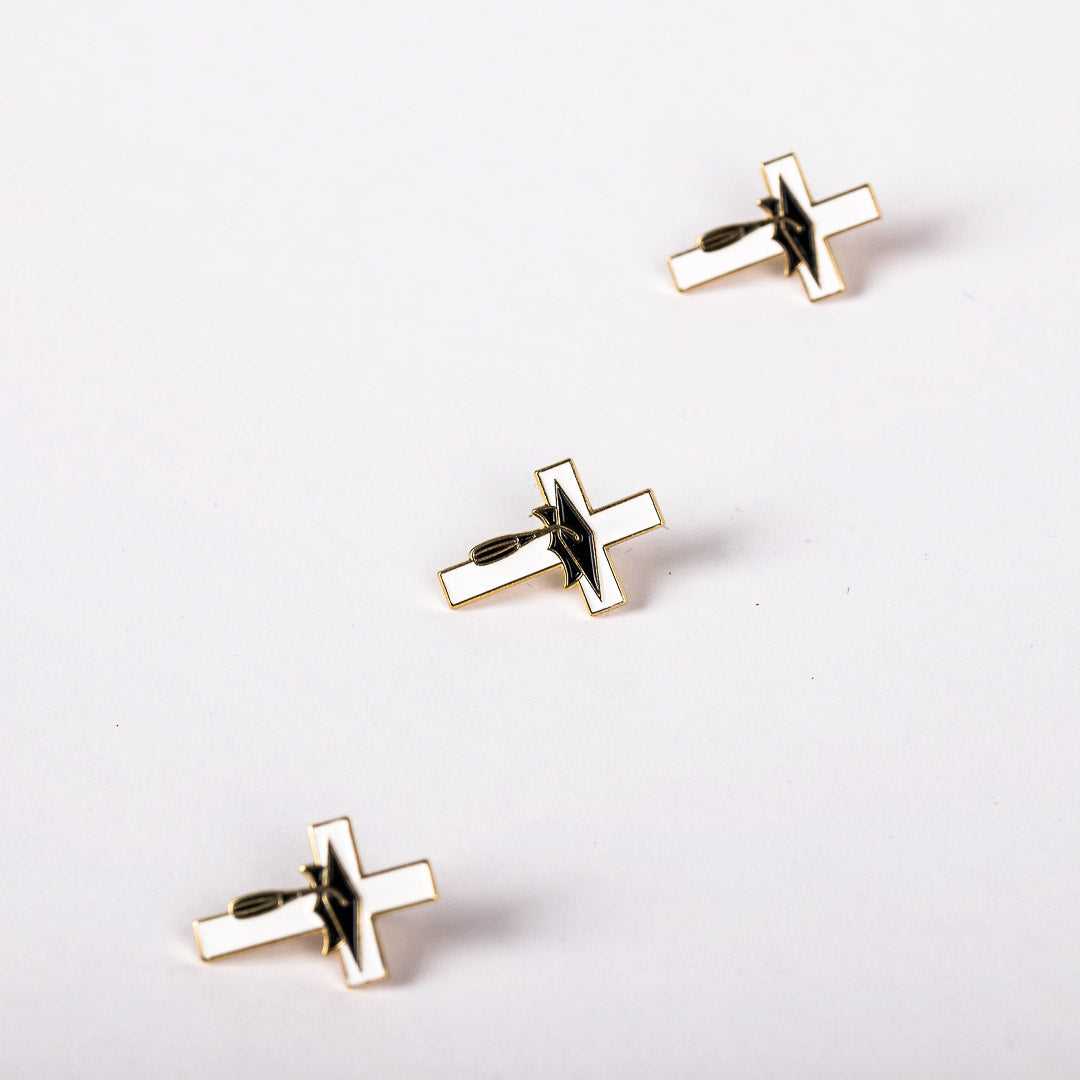 LAPEL PIN CROSS W/GRADUATION CAP PK6