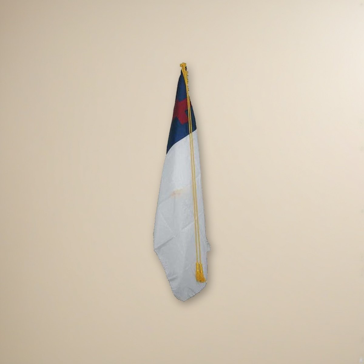 3' x 5' Indoor Christian Flag - Plain on a cream backdrop