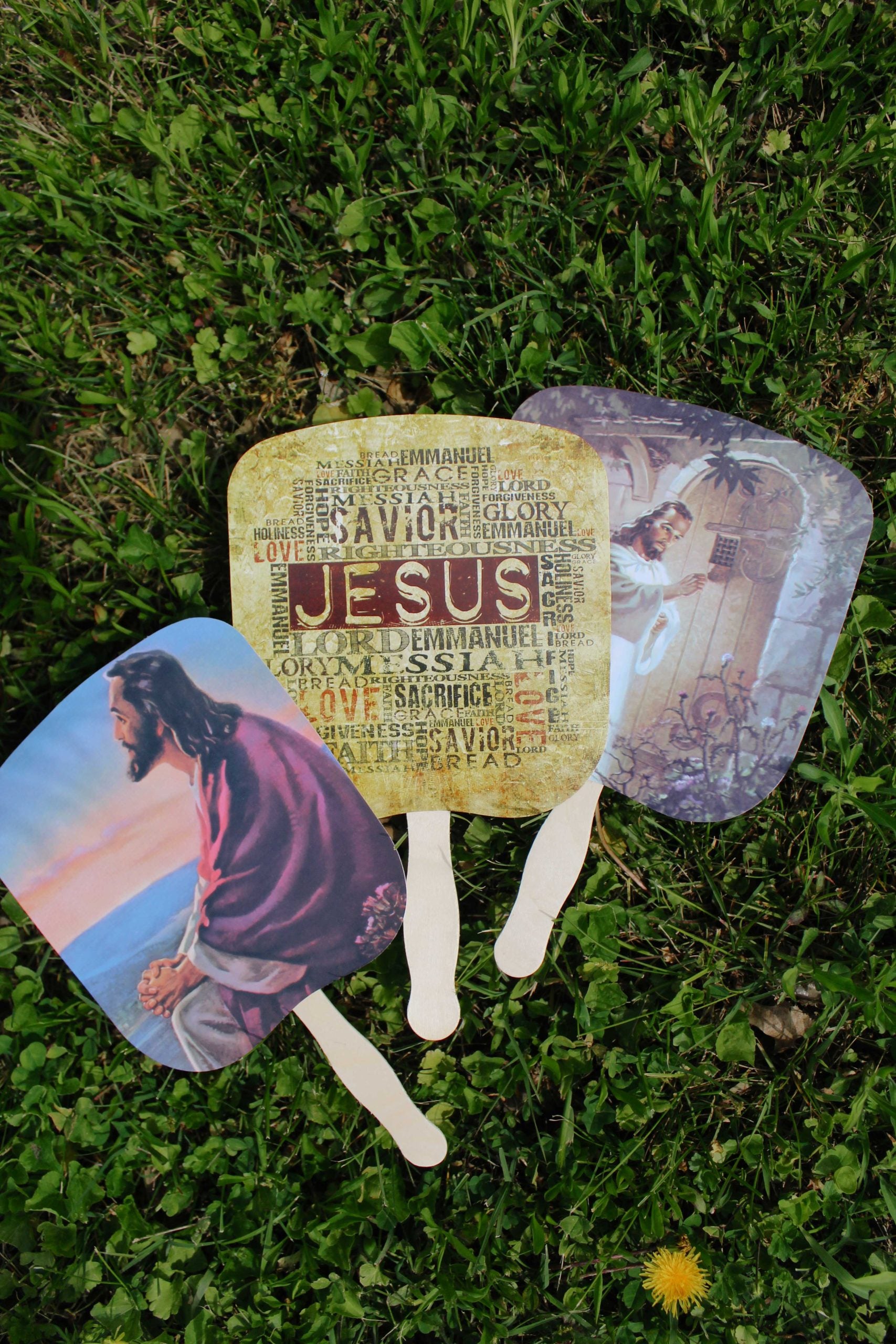 HAND FAN CHRIST KNOCKING PK50